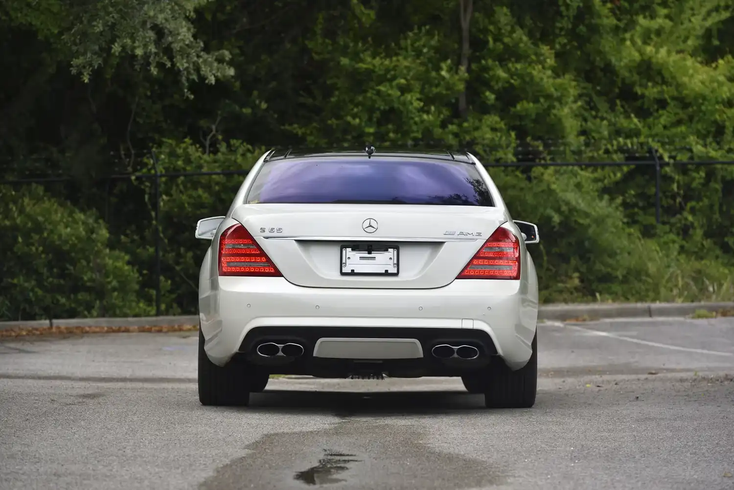 2010 Mercedes-Benz S65 Sedan