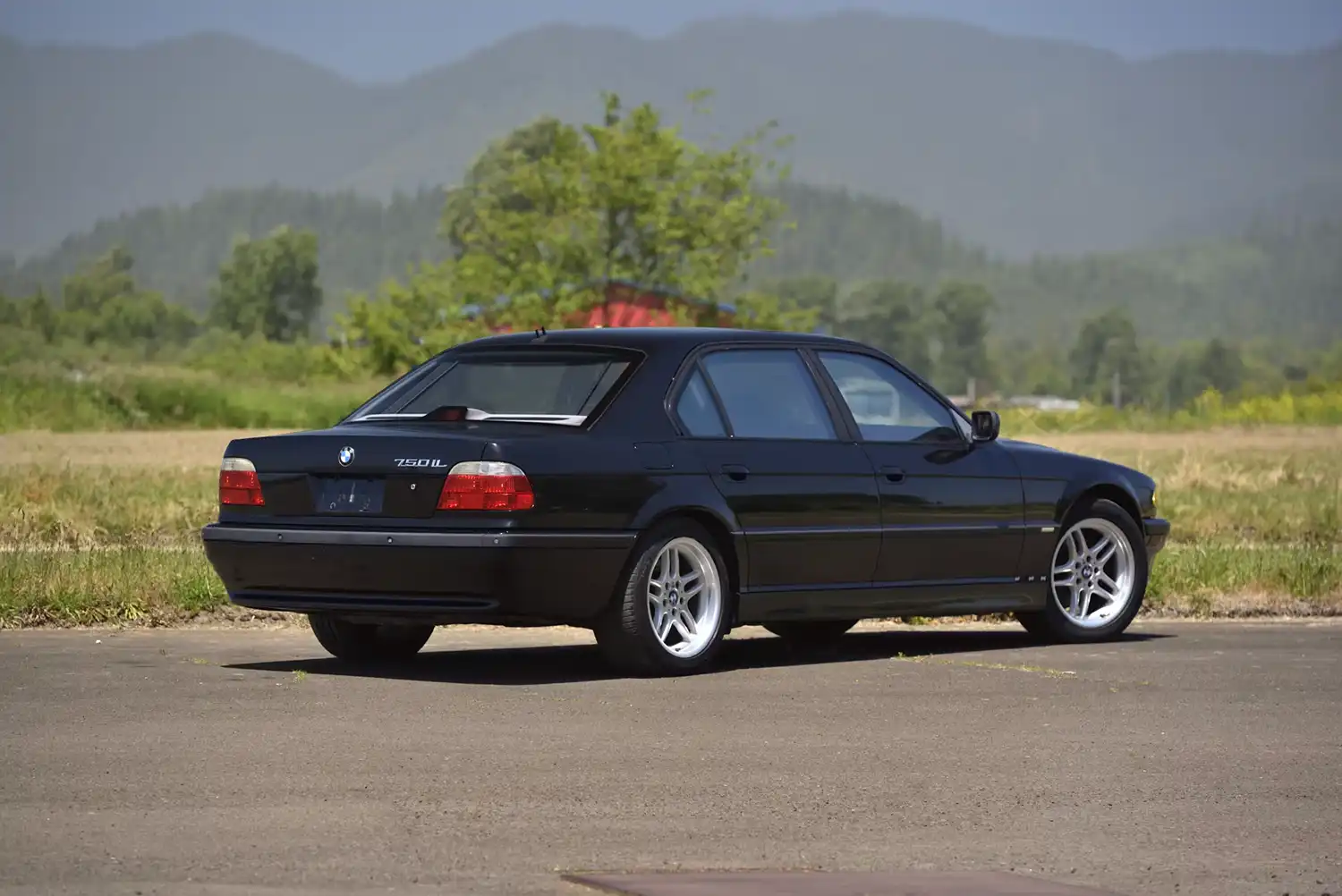 2001 BMW 750iL Sedan