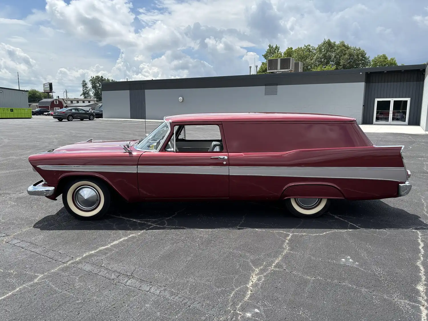 1958 Plymouth Deluxe Suburban
