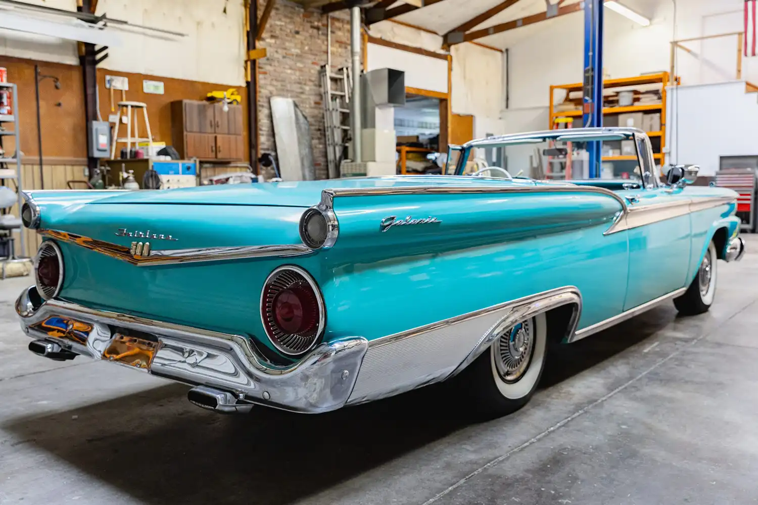 1959 Ford Fairlane 500 Skyliner