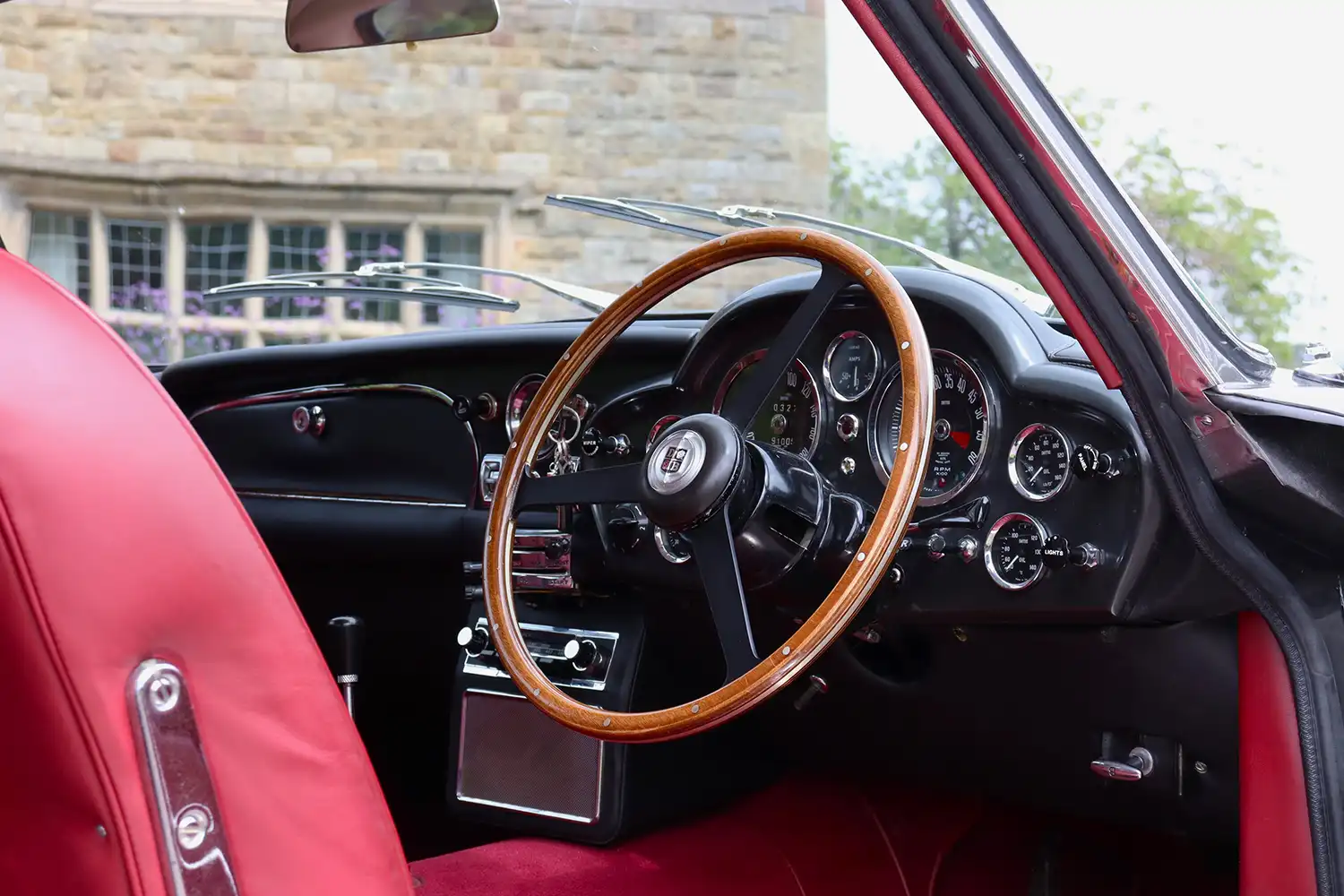 1968 Aston Martin DB6 Vantage