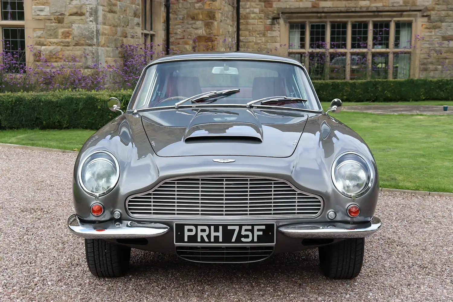 1968 Aston Martin DB6 Vantage