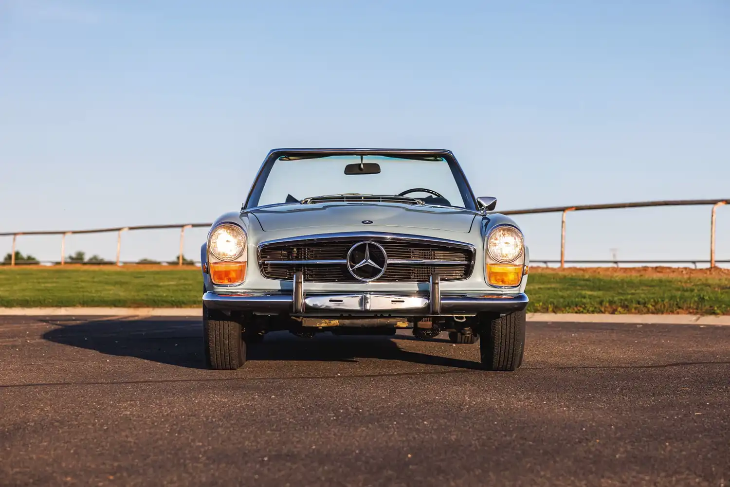 1970 Mercedes-Benz 280SL Pagoda