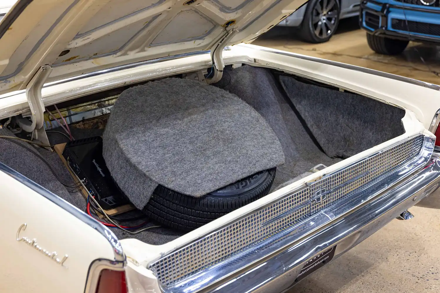 1961 Lincoln Continental