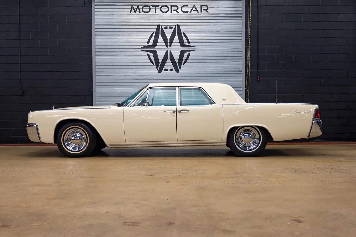 1961 Lincoln Continental