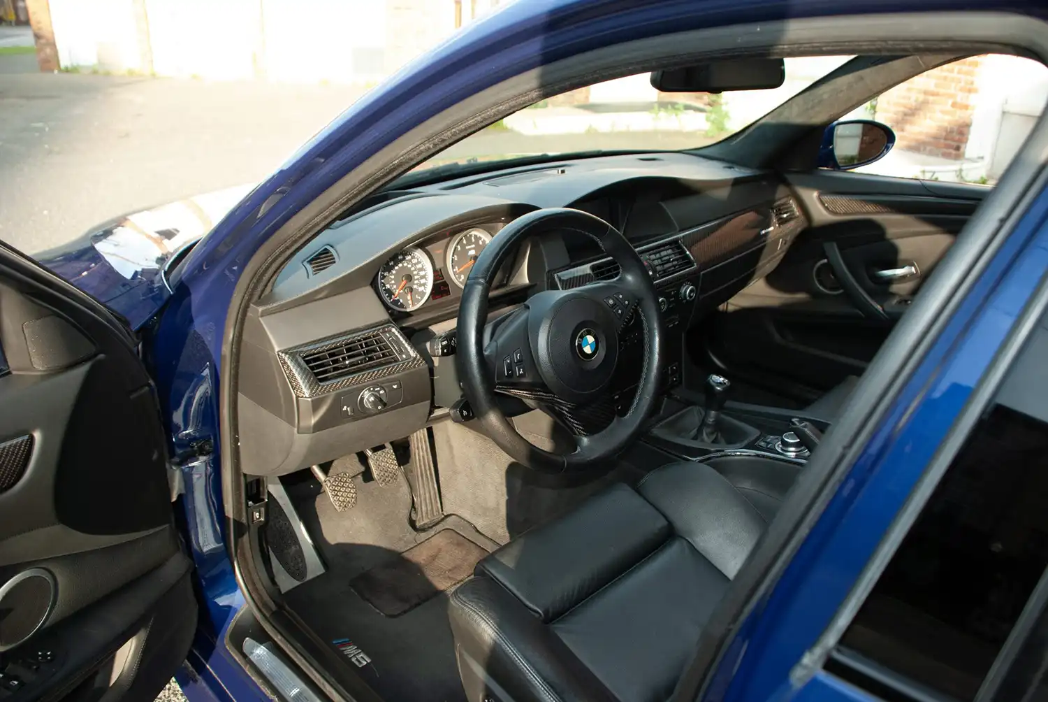 2008 BMW M5 6-speed