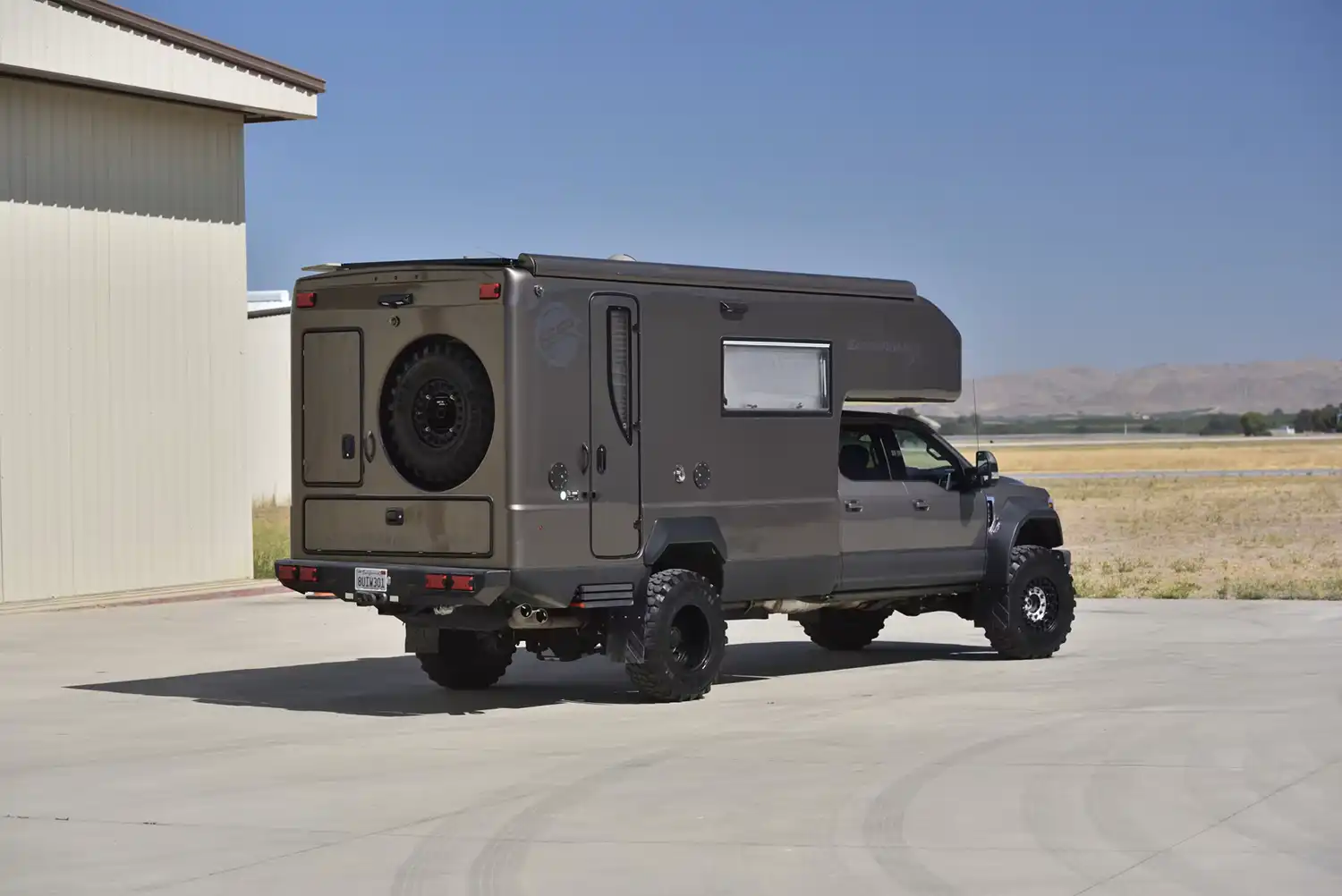 2018 Ford EarthRoamer XV-LTS Motorhome