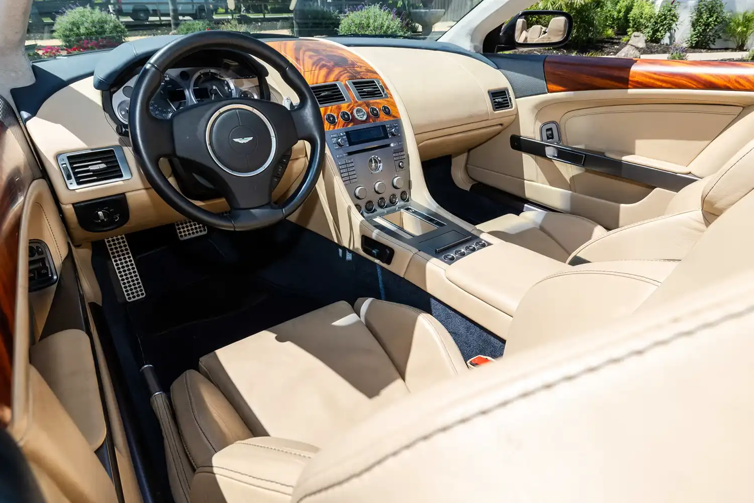 2005 Aston Martin DB9 Volante