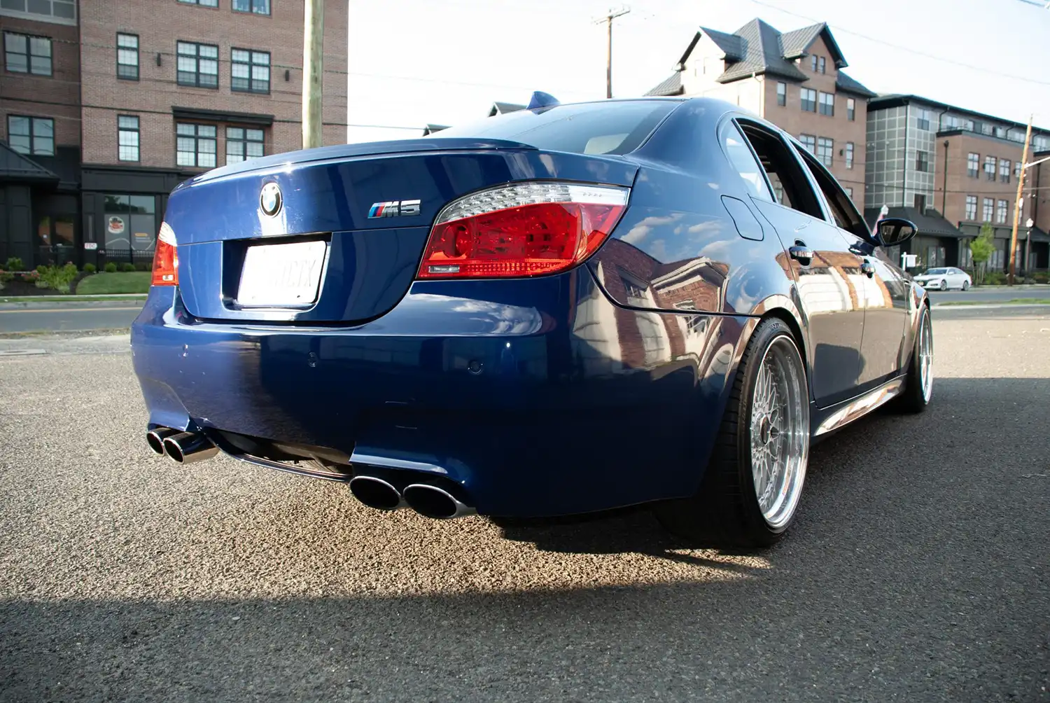 2008 BMW M5 6-speed