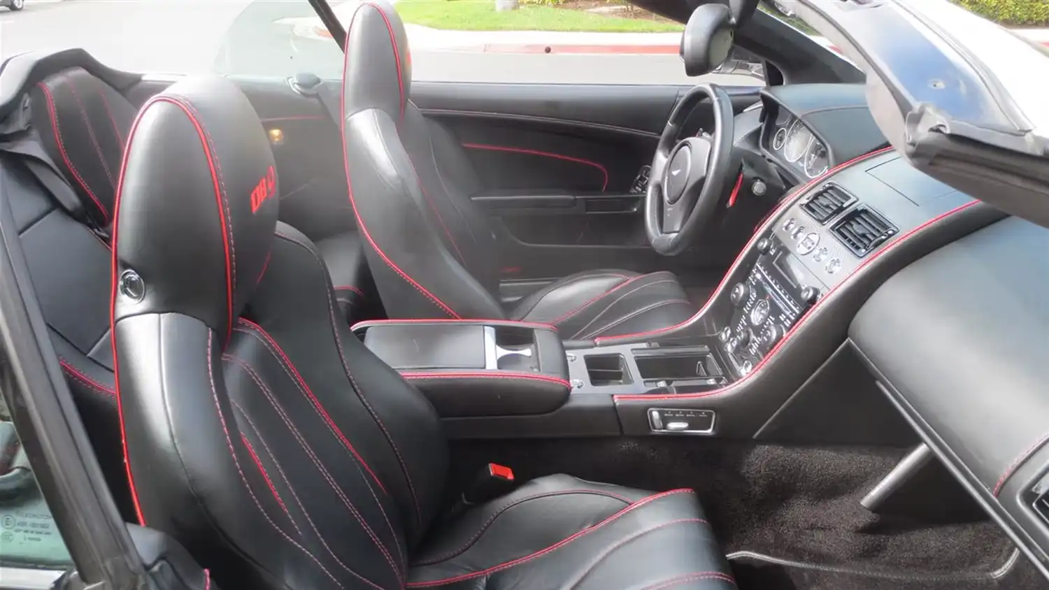 2015 Aston Martin DB9 Volante Carbon Edition Convertible