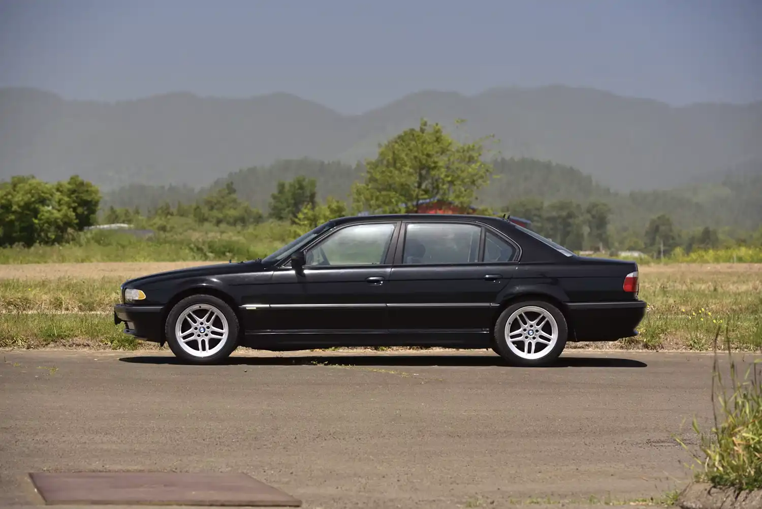 2001 BMW 750iL Sedan