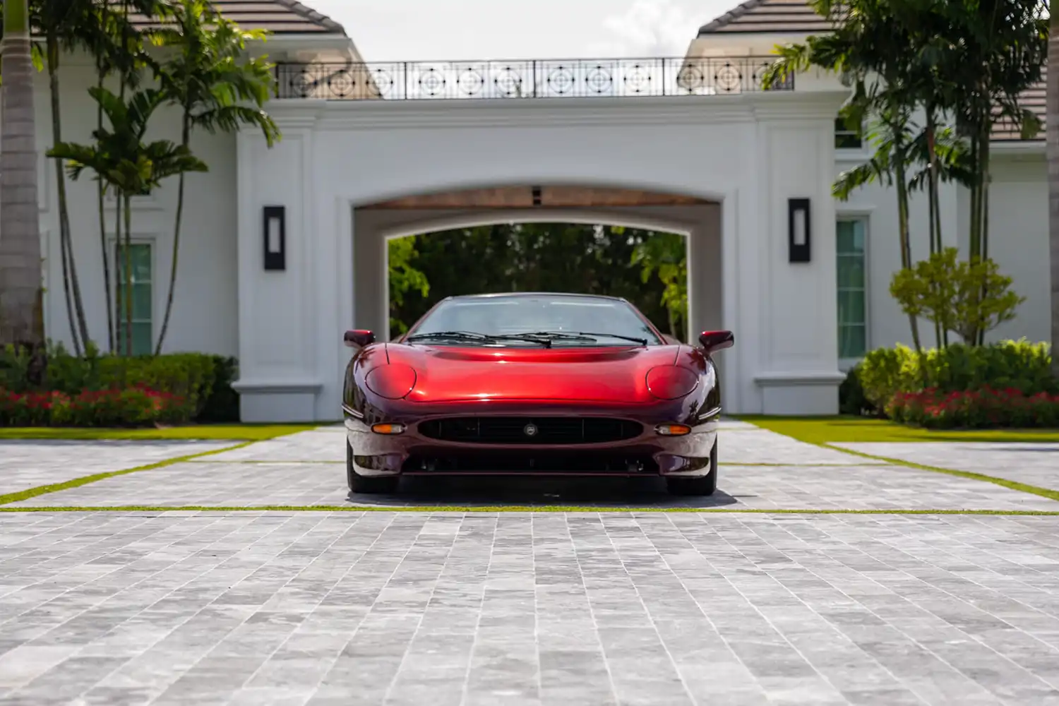 1993 Jaguar XJ220 Coupe