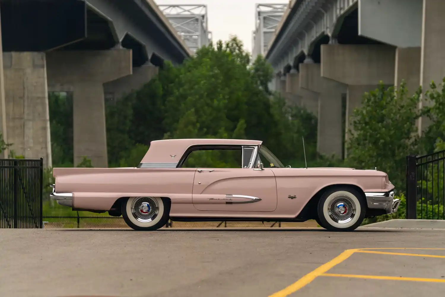 1959 Ford Thunderbird