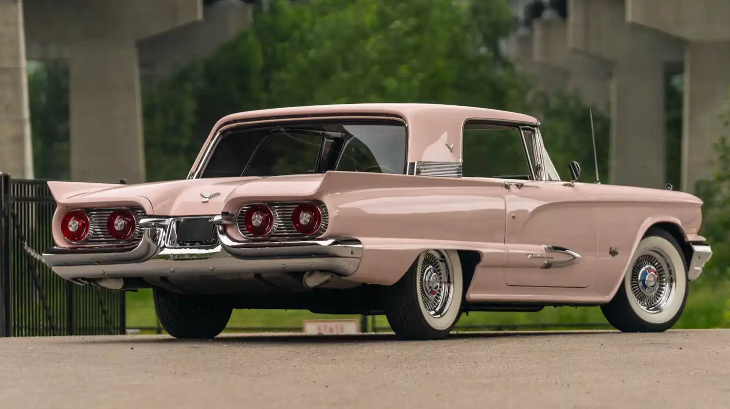 1959 Ford Thunderbird