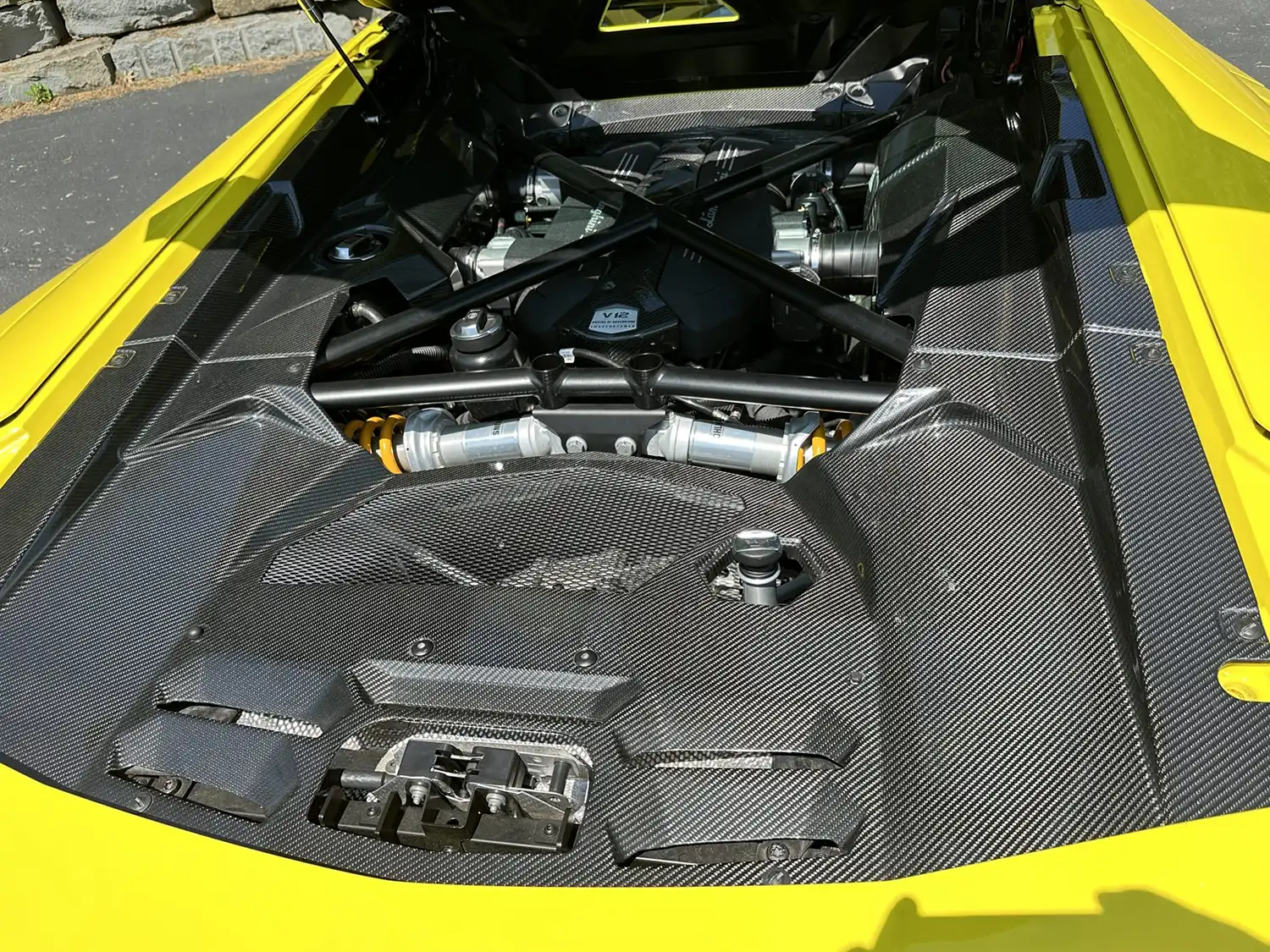 2014 Lamborghini Aventador Roadster