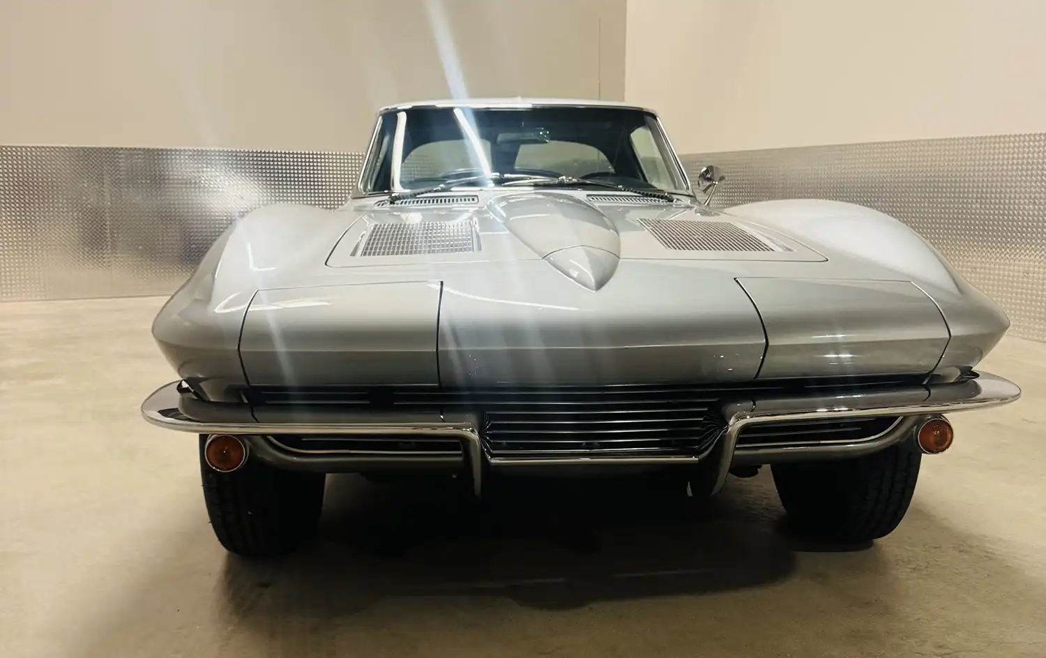 1963 Chevrolet Corvette coupe