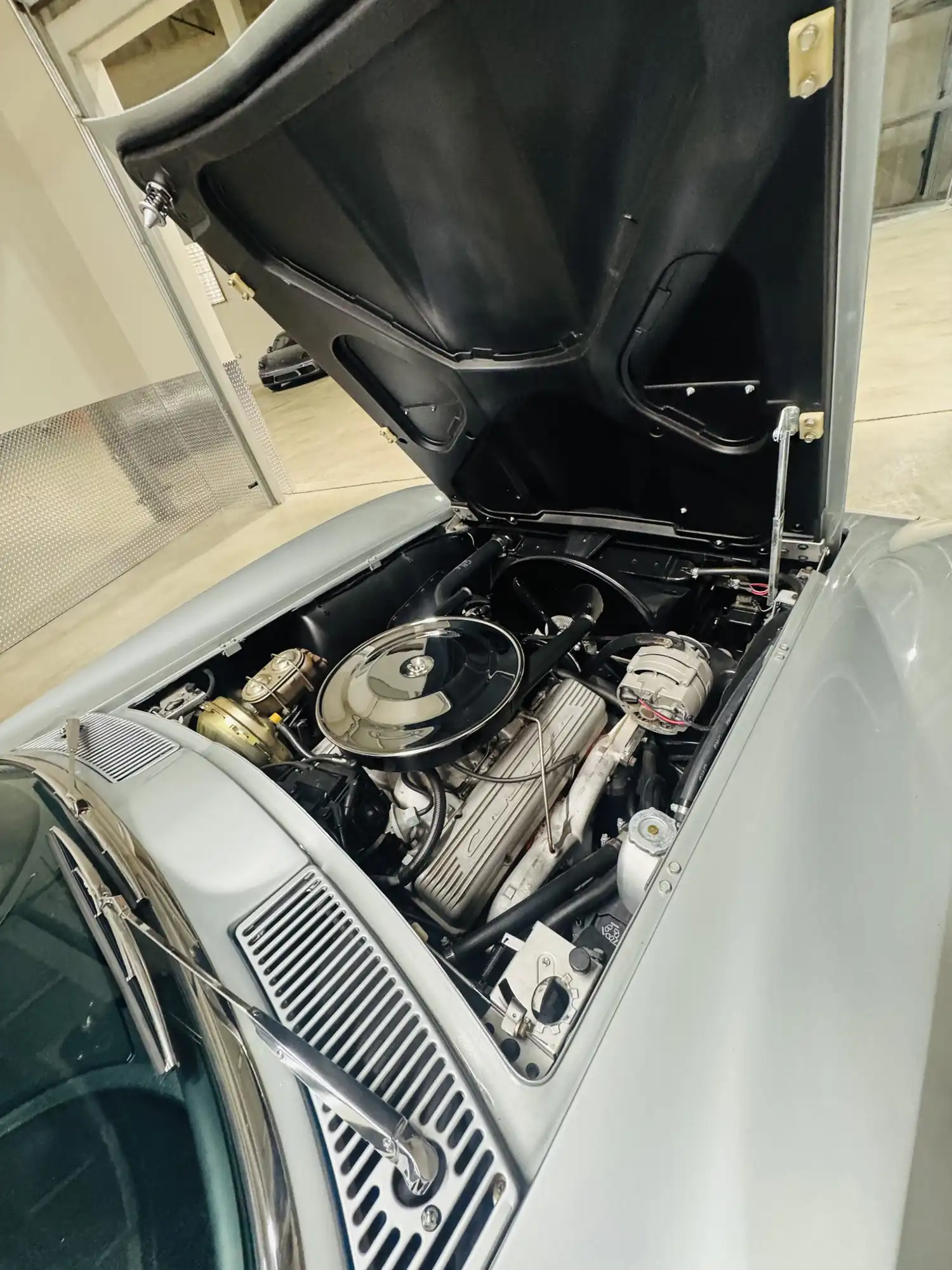 1963 Chevrolet Corvette coupe