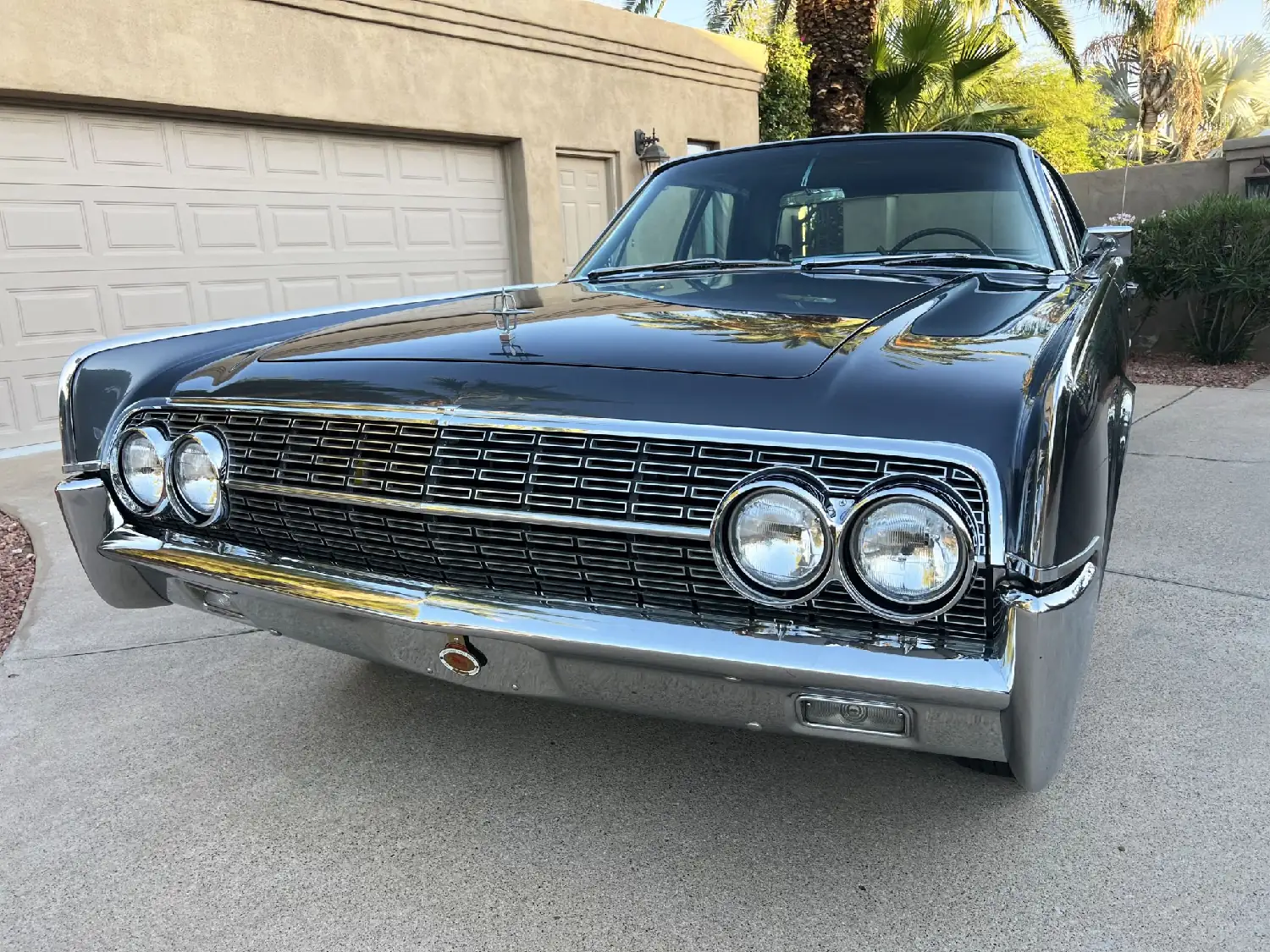 1962 Lincoln Continental Sedan