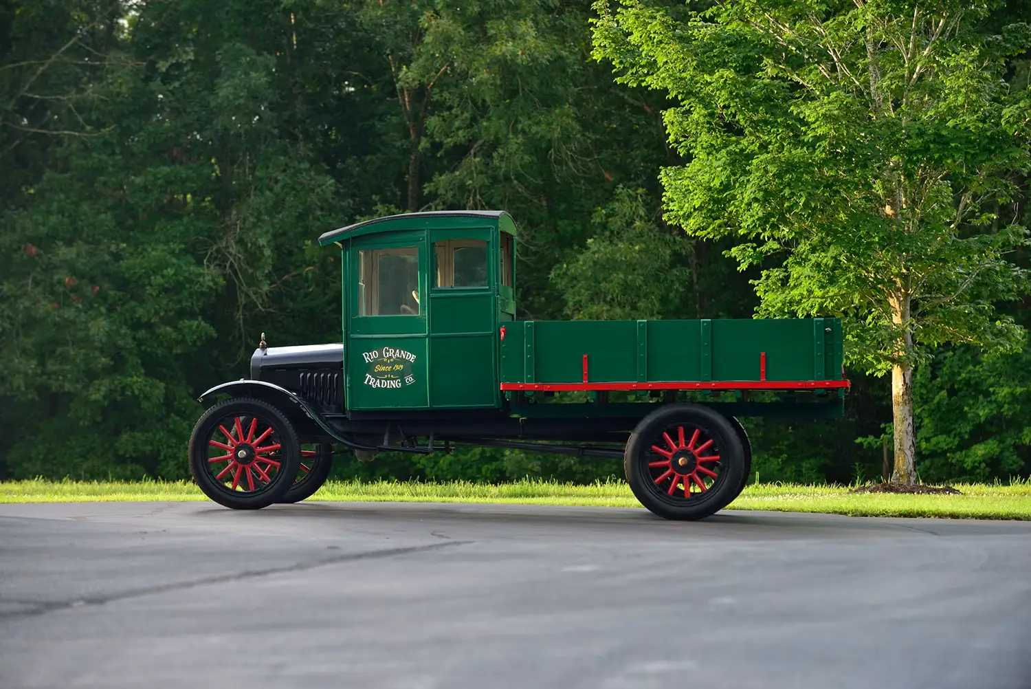 1919 Ford Model TT Truck