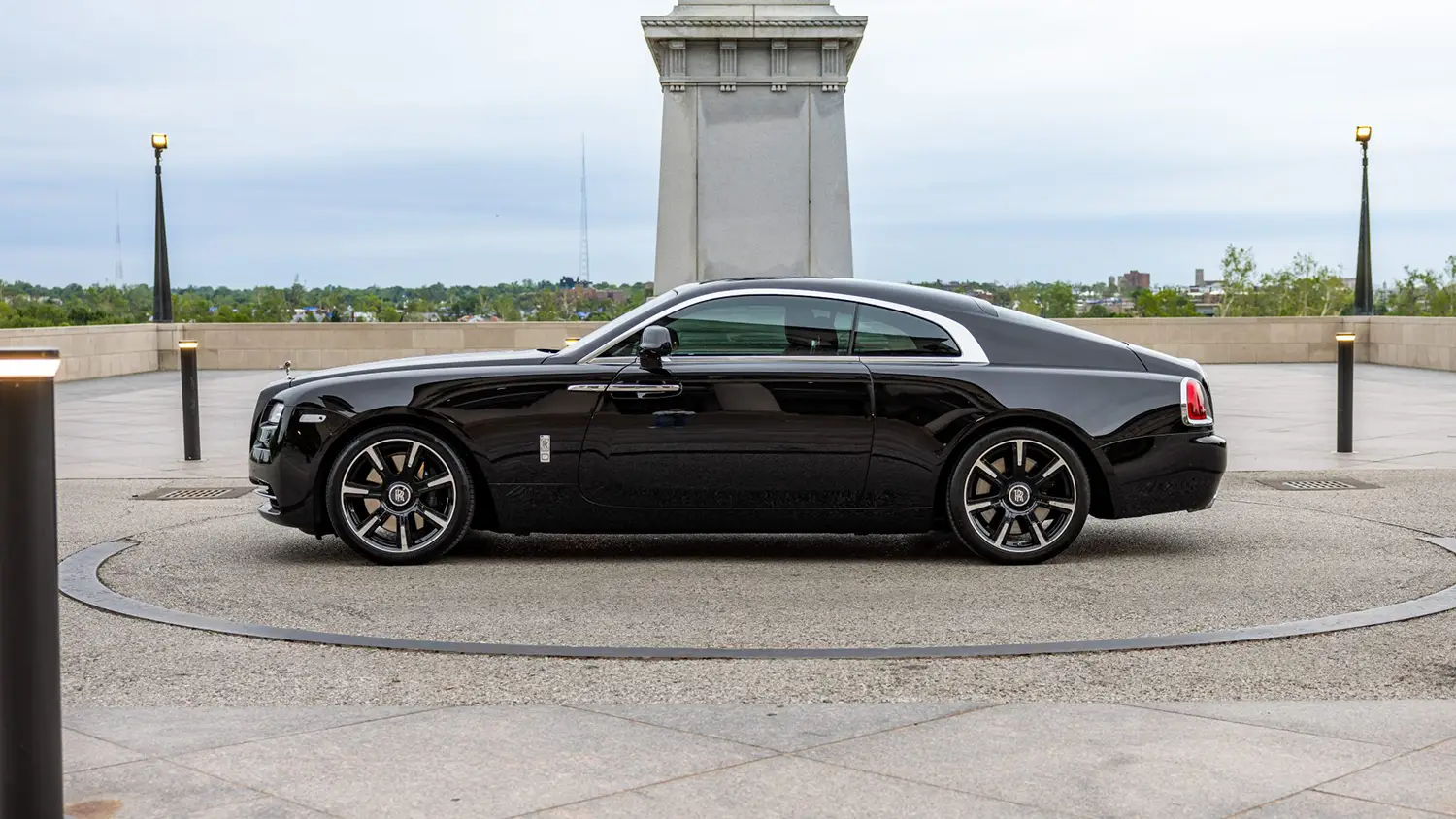2016 Rolls-Royce Wraith Inspired by Music