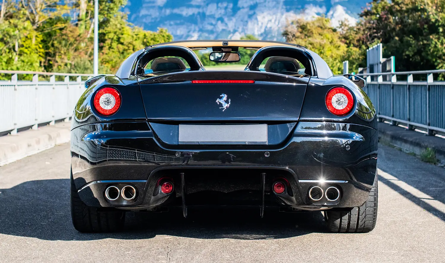 2011 Ferrari SA Aperta