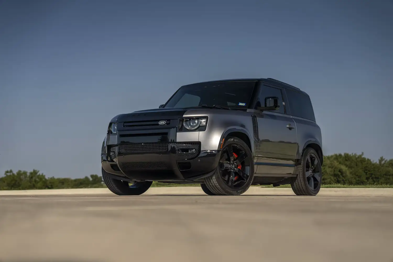 2023 Land Rover Defender 90 P400