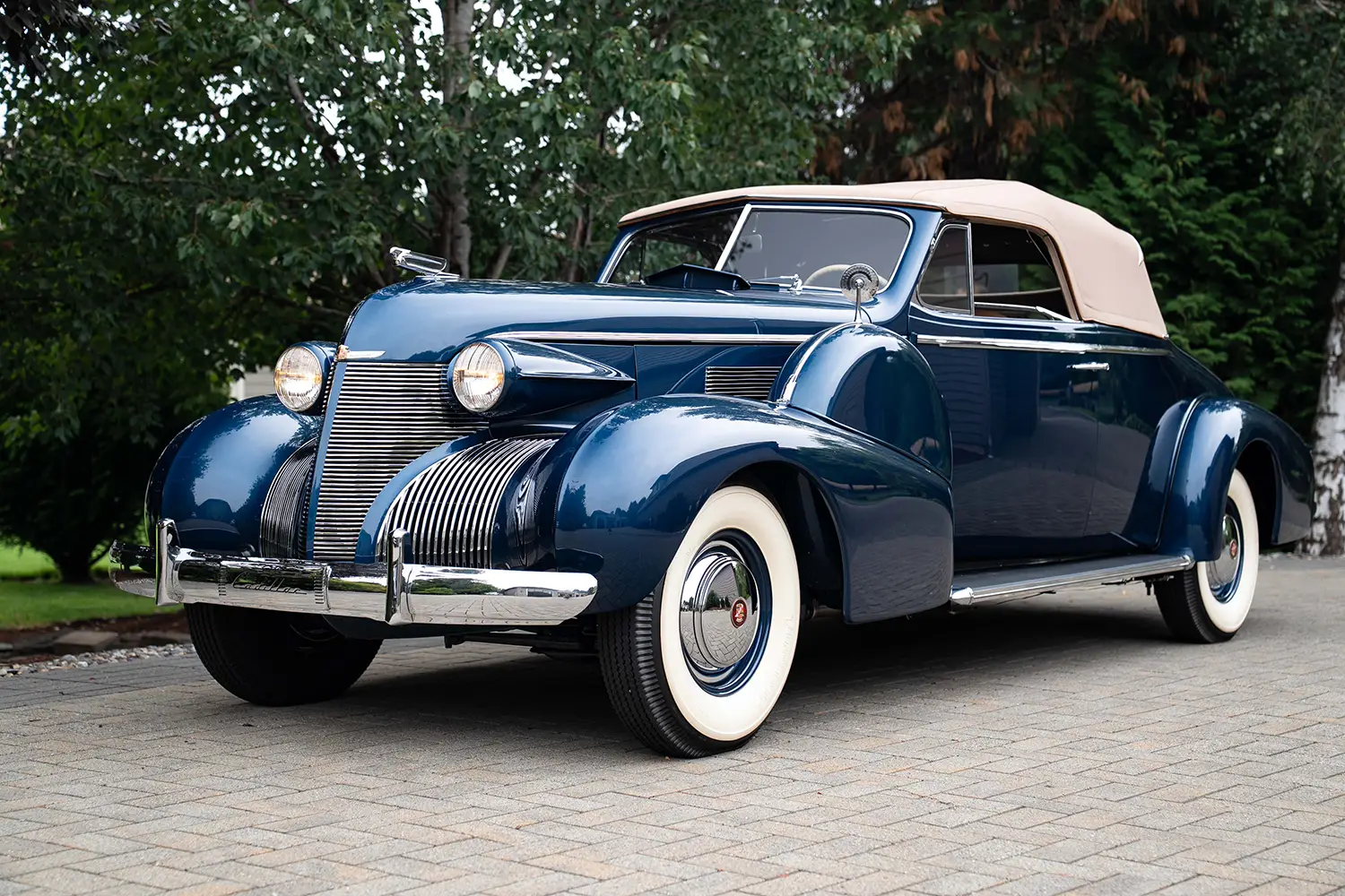 1939 Cadillac Series 75 Convertible Coupe