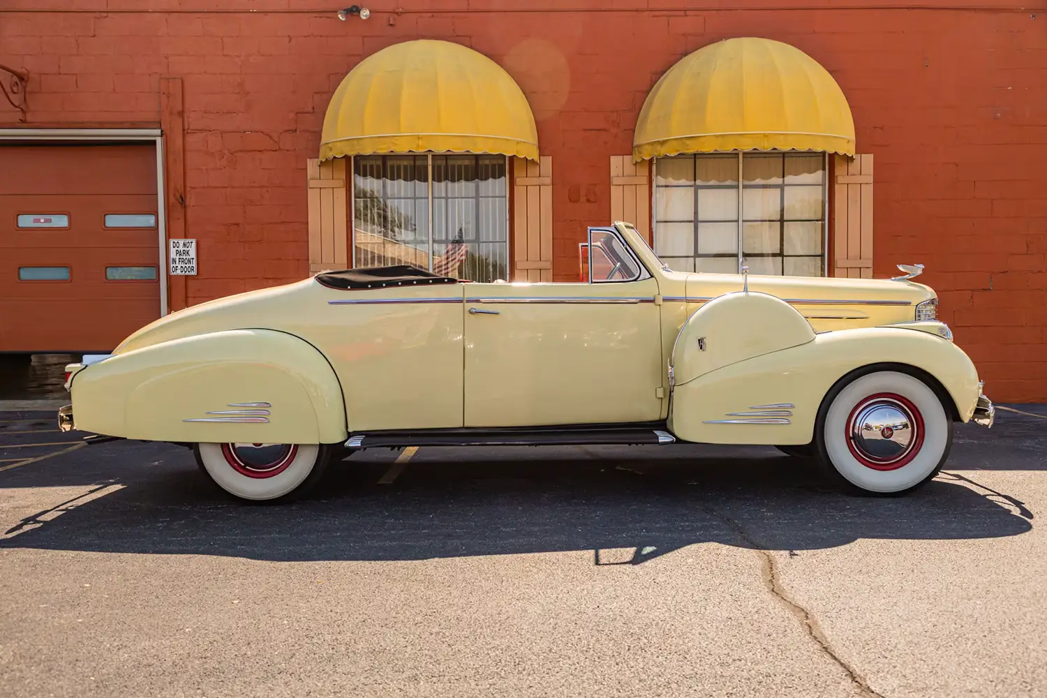 1938 Cadillac V16 Convertible