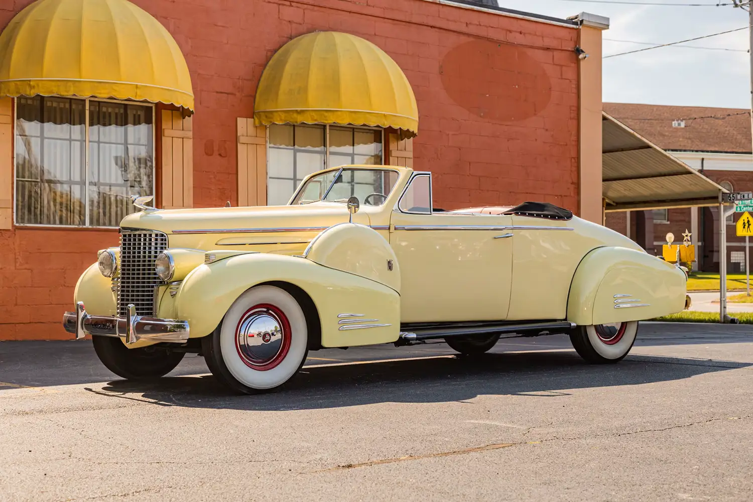 1938 Cadillac V16 Convertible