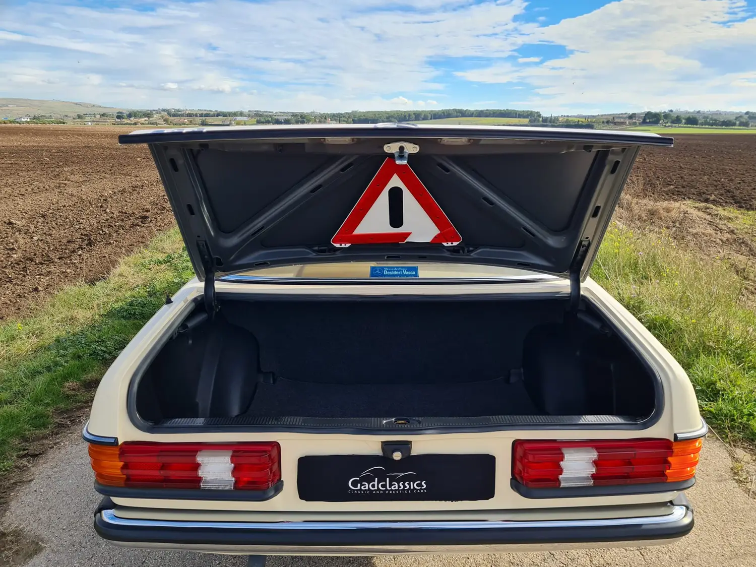 1984 Mercedes-Benz 200