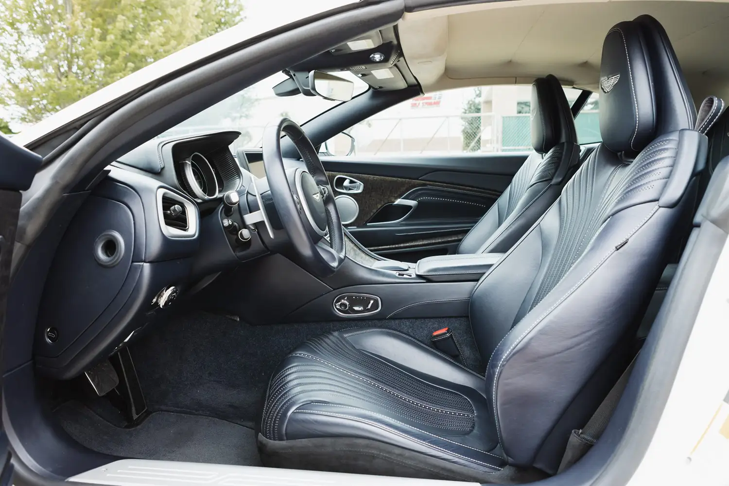 2019 Aston Martin DB11 Volante
