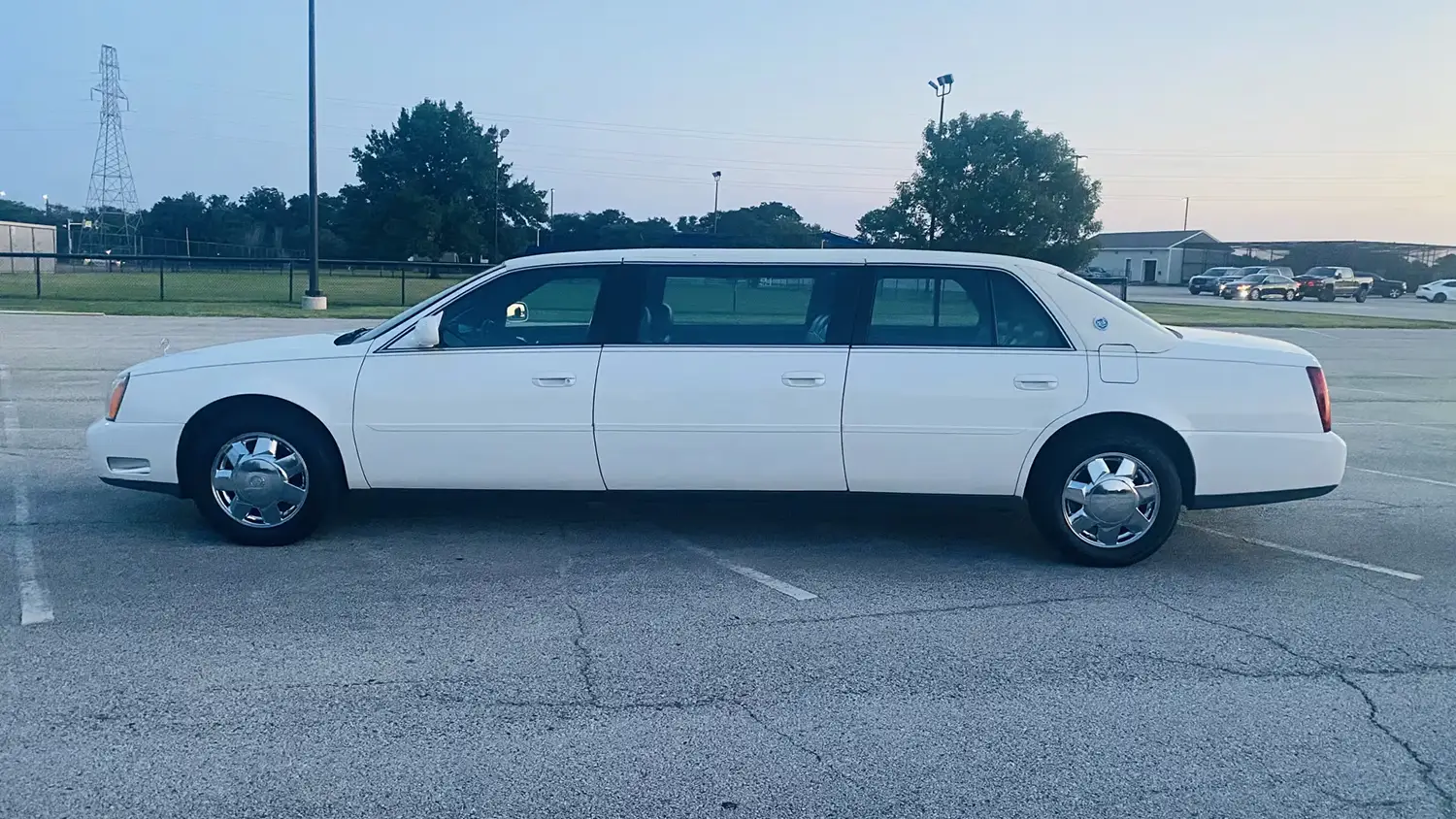 2003 Cadillac Limousine