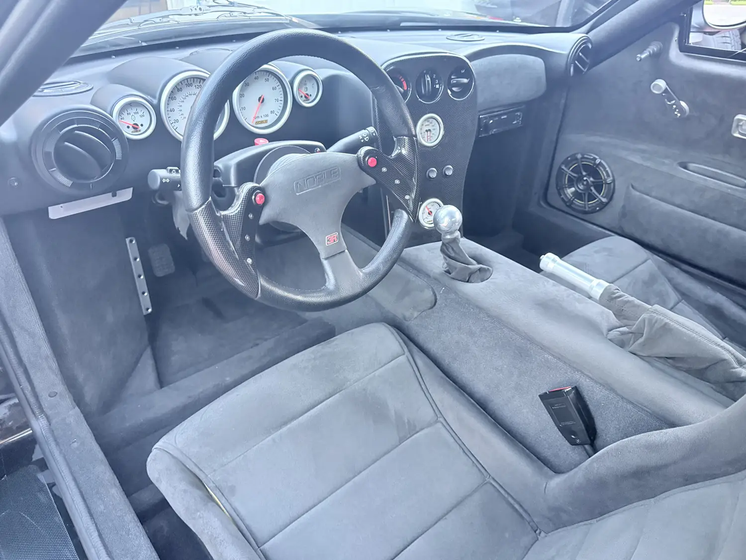 2004 Noble M12 GTO 3R