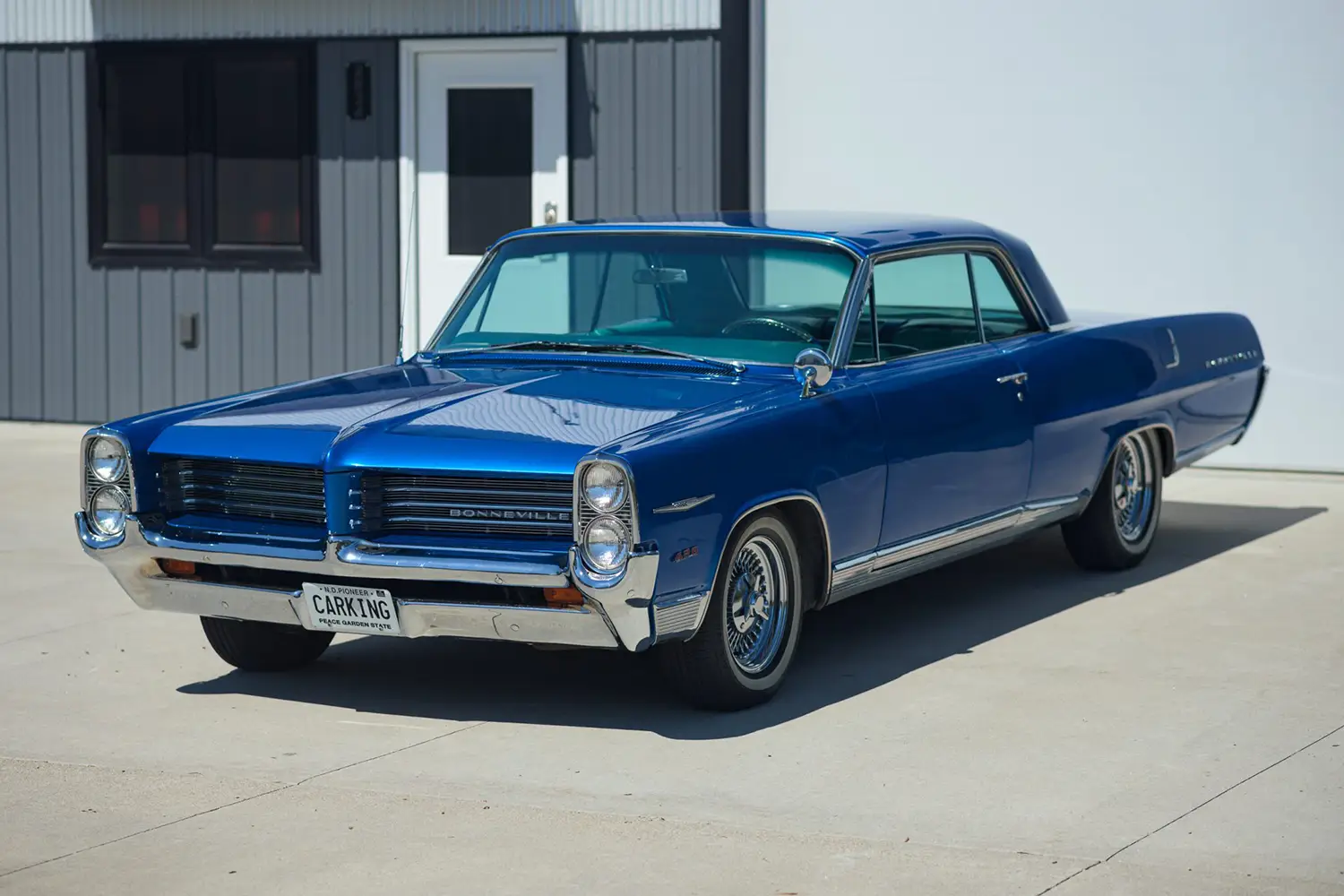 1964 Pontiac Bonneville Sport Coupe