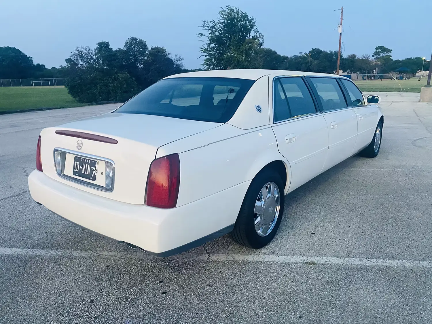 2003 Cadillac Limousine