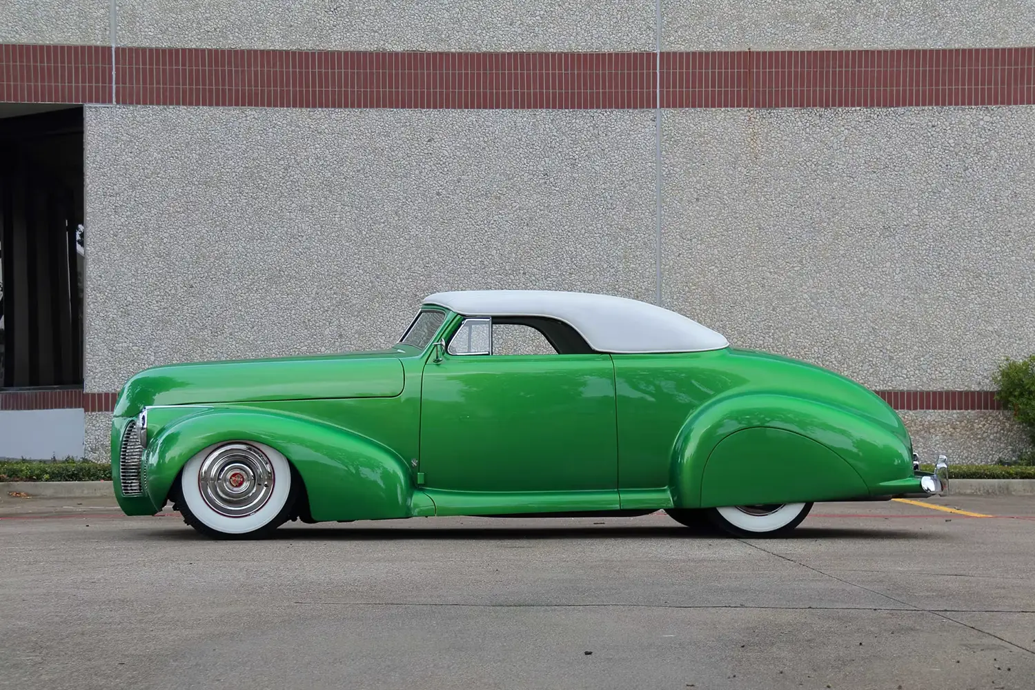 1940 Pontiac Custom Convertible