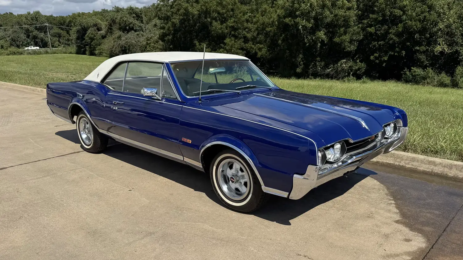 1967 Oldsmobile Cutlass Coupe