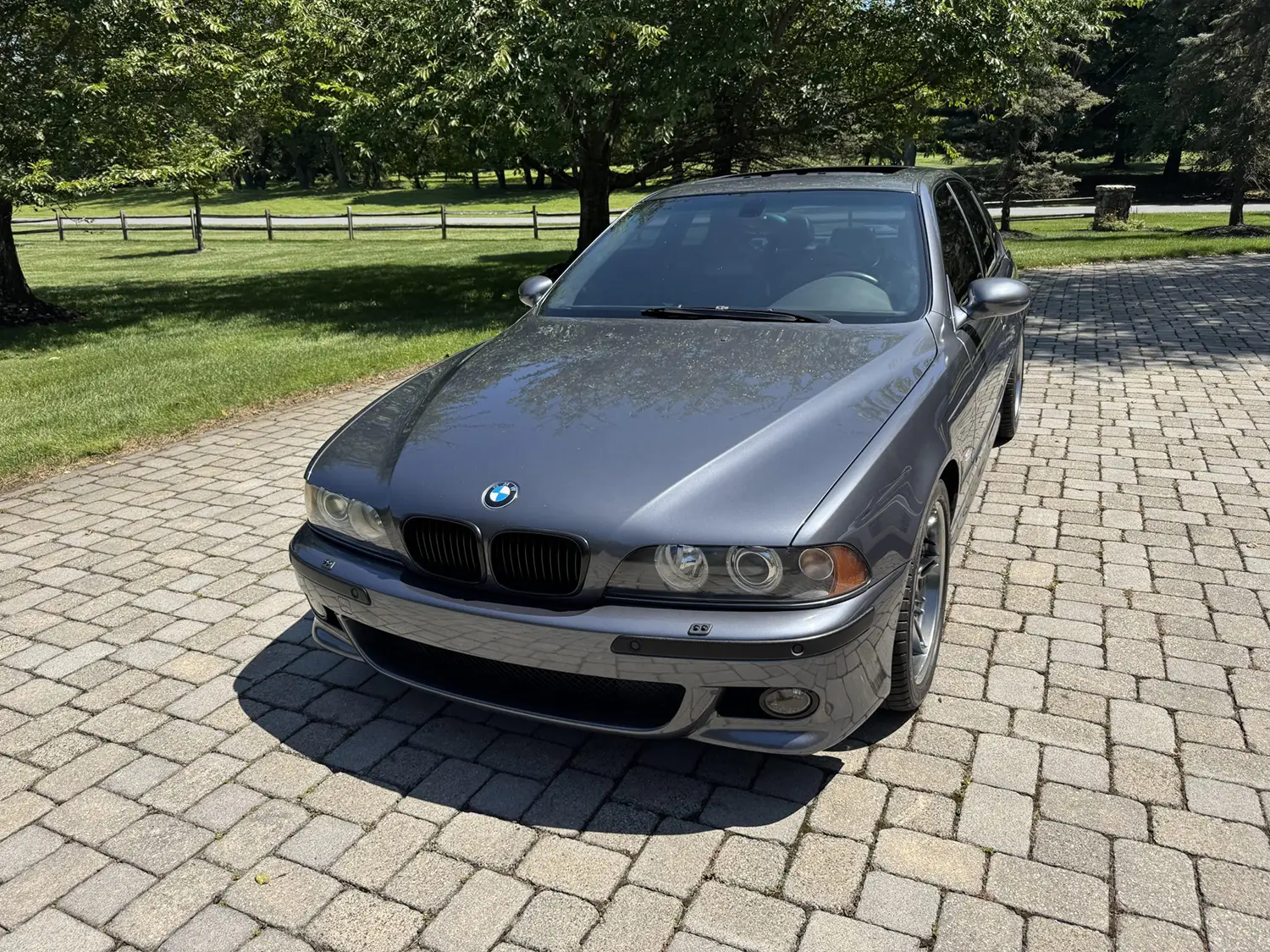 2002 BMW M5