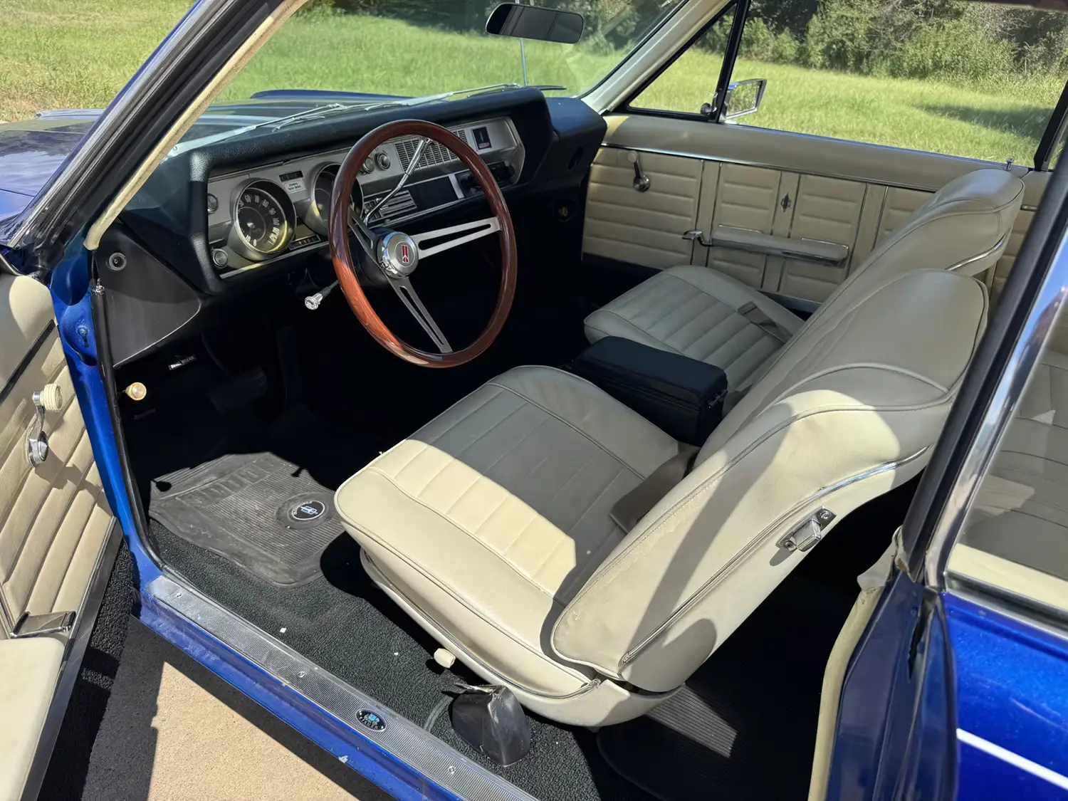 1967 Oldsmobile Cutlass Coupe