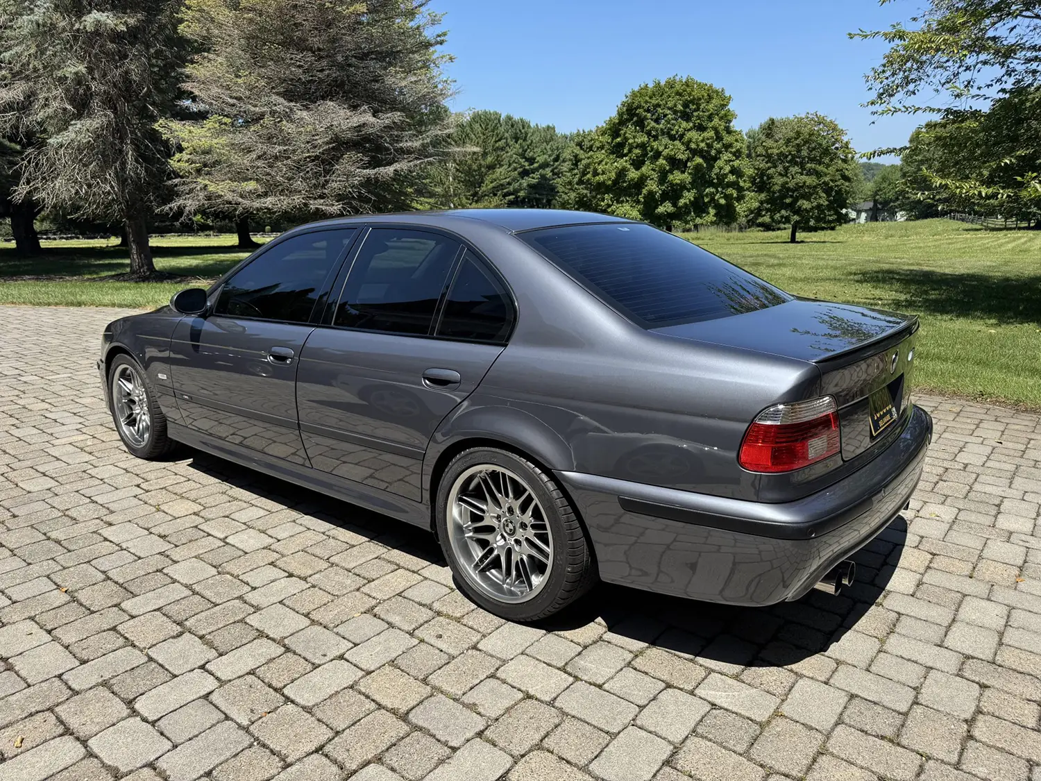 2002 BMW M5