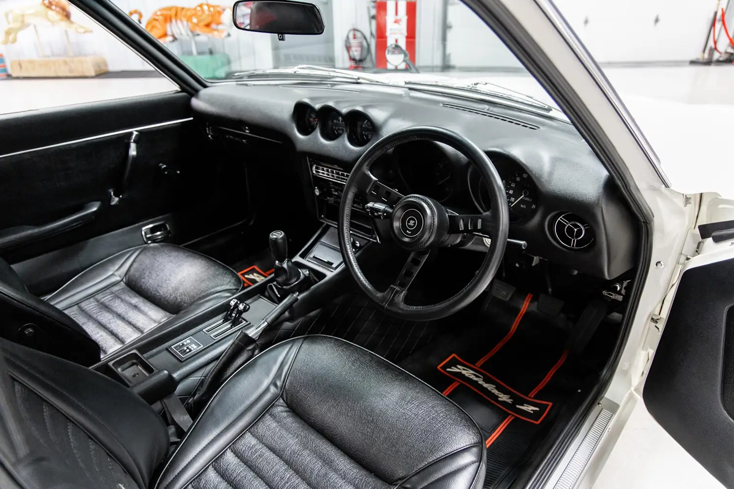 1971 Nissan Fairlady Z 5-Speed