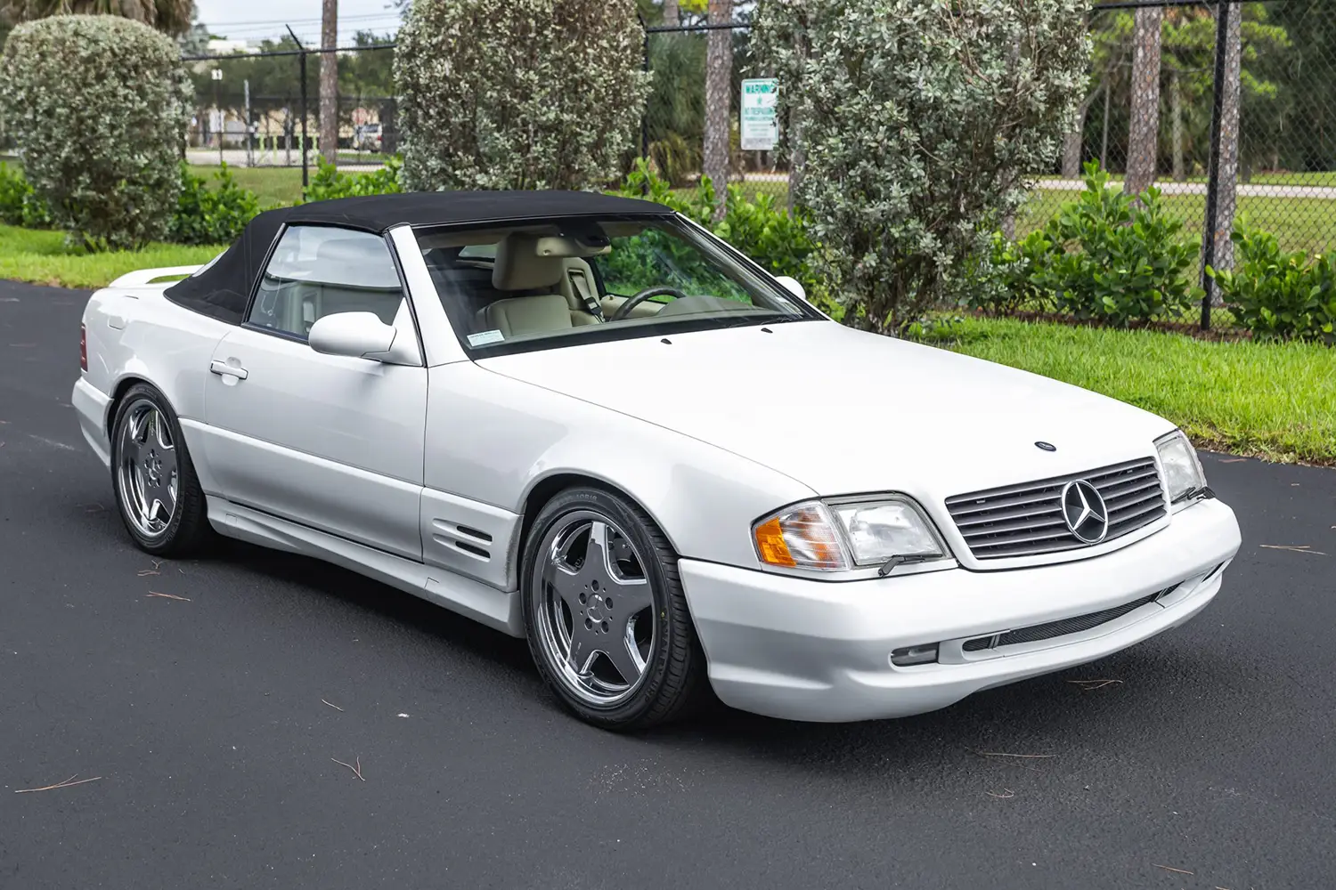 2001 Mercedes-Benz SL500