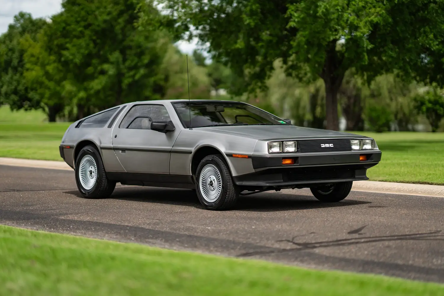 1981 DeLorean DMC-12