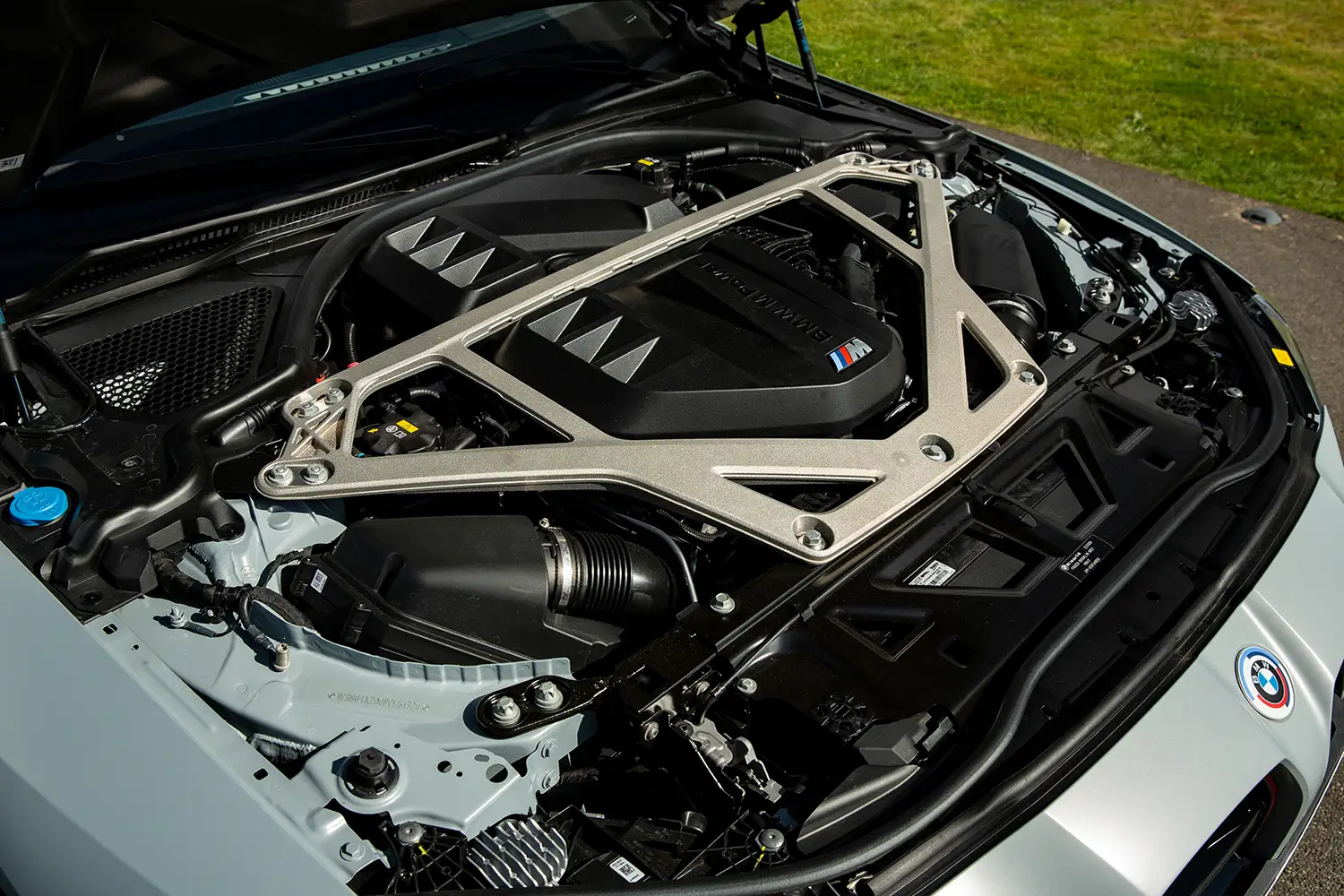 2023 BMW M4 CSL