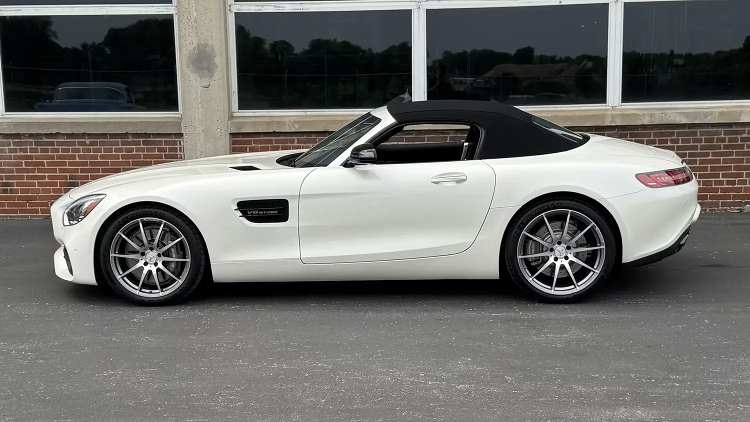 2018 Mercedes-Benz AMG GT Roadster