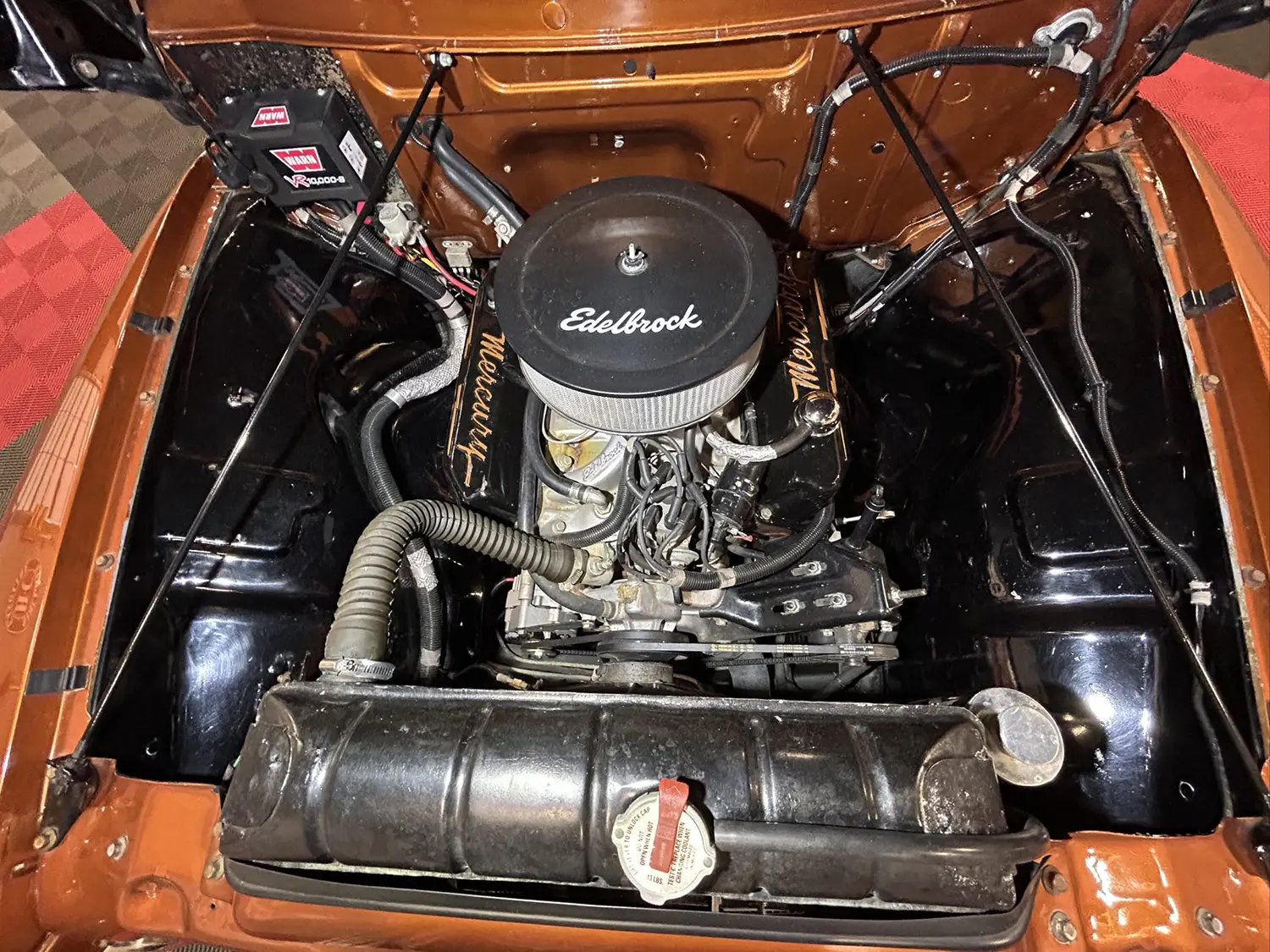 Custom 1954 Ford F-100 4x4