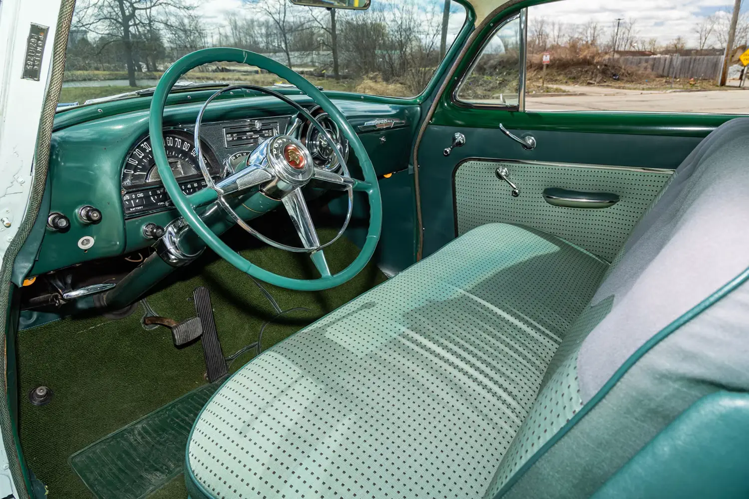 1954 Pontiac Chieftain Deluxe Sedan