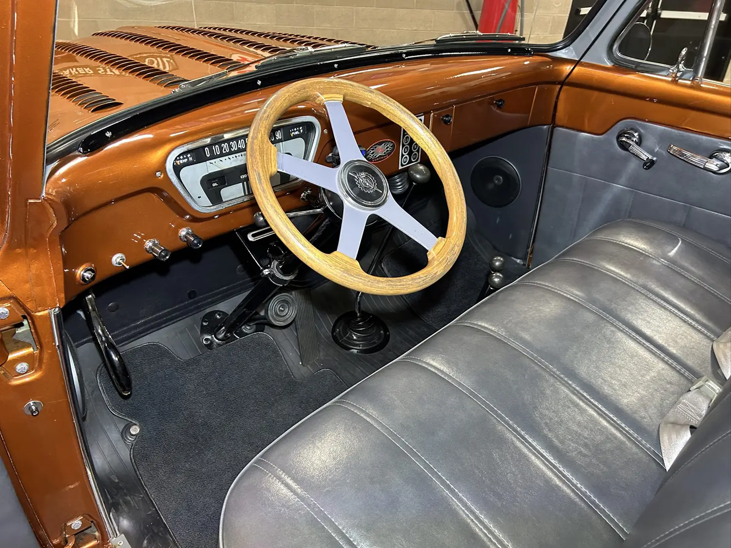 Custom 1954 Ford F-100 4x4