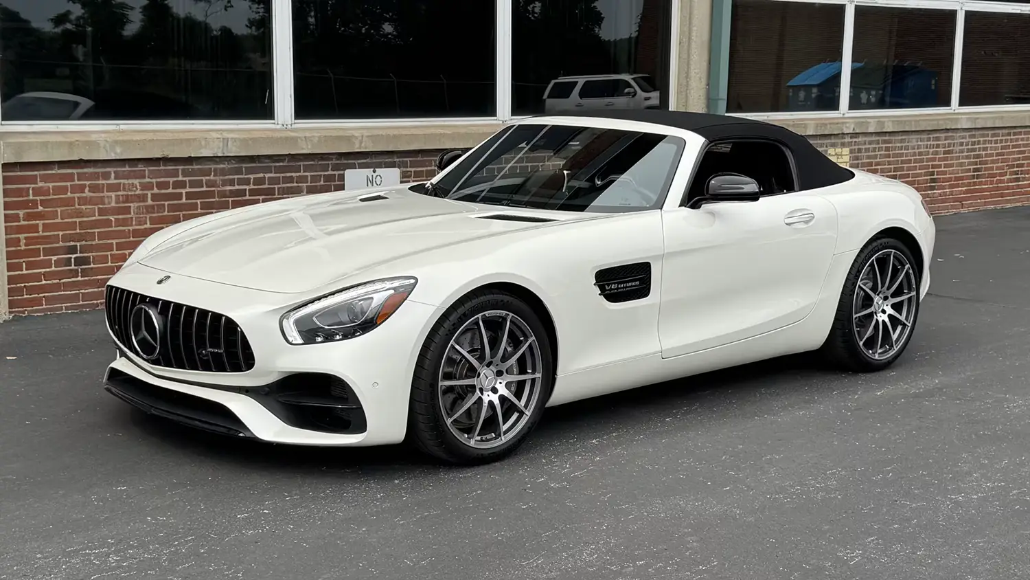 2018 Mercedes-Benz AMG GT Roadster
