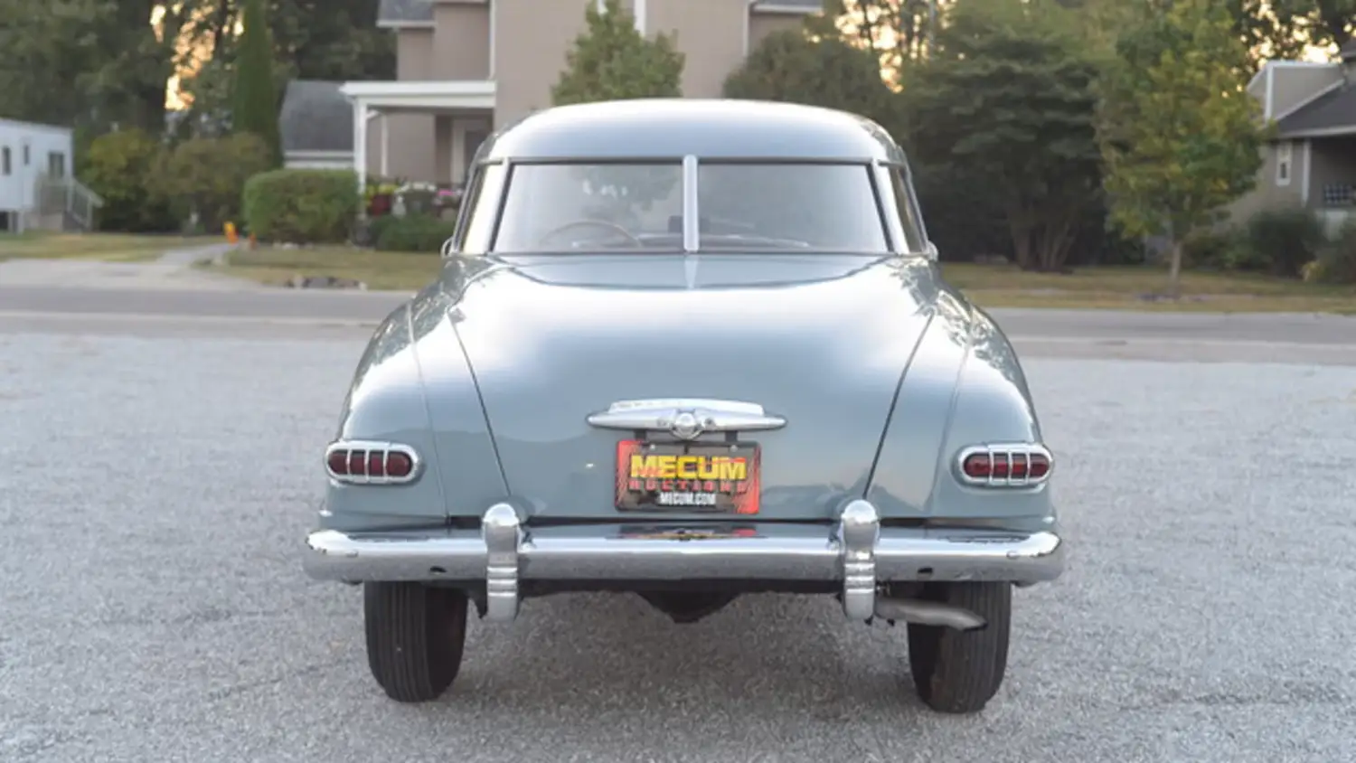 1947 Studebaker Commander Deluxe Starlight Coupe
